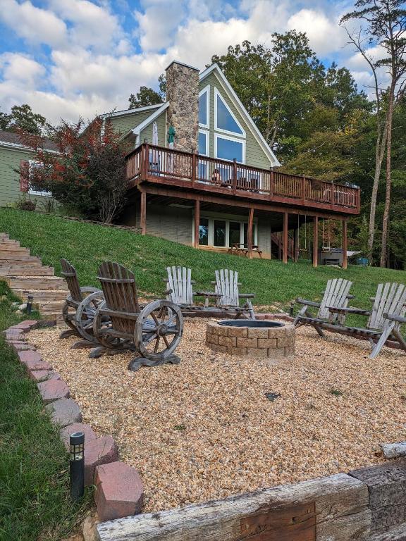 Zahrada ubytování Shenandoah Thunder Chalet Guest Suite