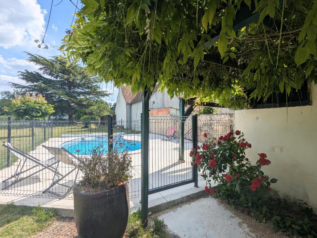 Πισίνα στο ή κοντά στο Évasion Nature à Chabris : Entre Loire et Cher - FR-1-591-741