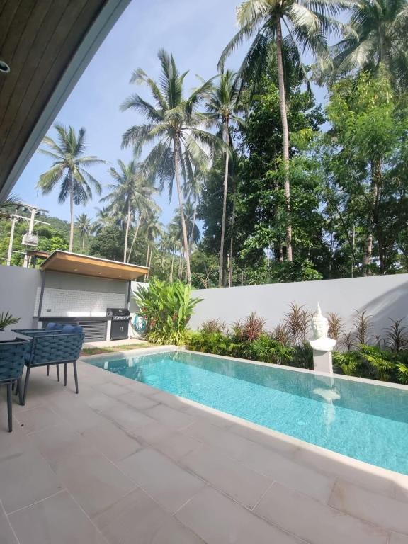 Bazén v ubytování Villa Sharon nebo v jeho okolí