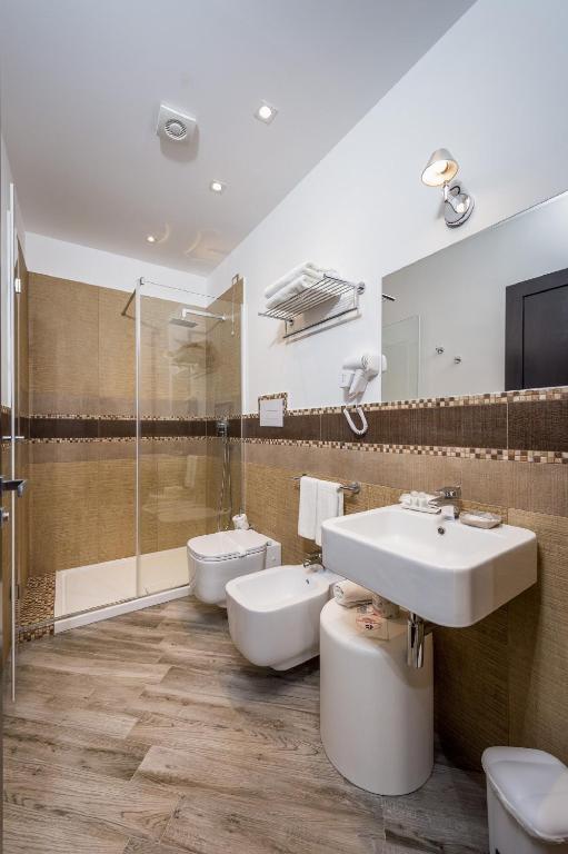 A bathroom at Hotel Vento del Sud