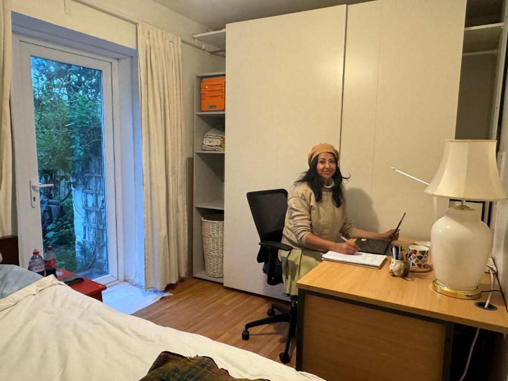 Hosté ubytování 3 Bed Charming Cottage For Share ,Private Double Room , Fast Fibre Optik Int, Free Parking, Garden
