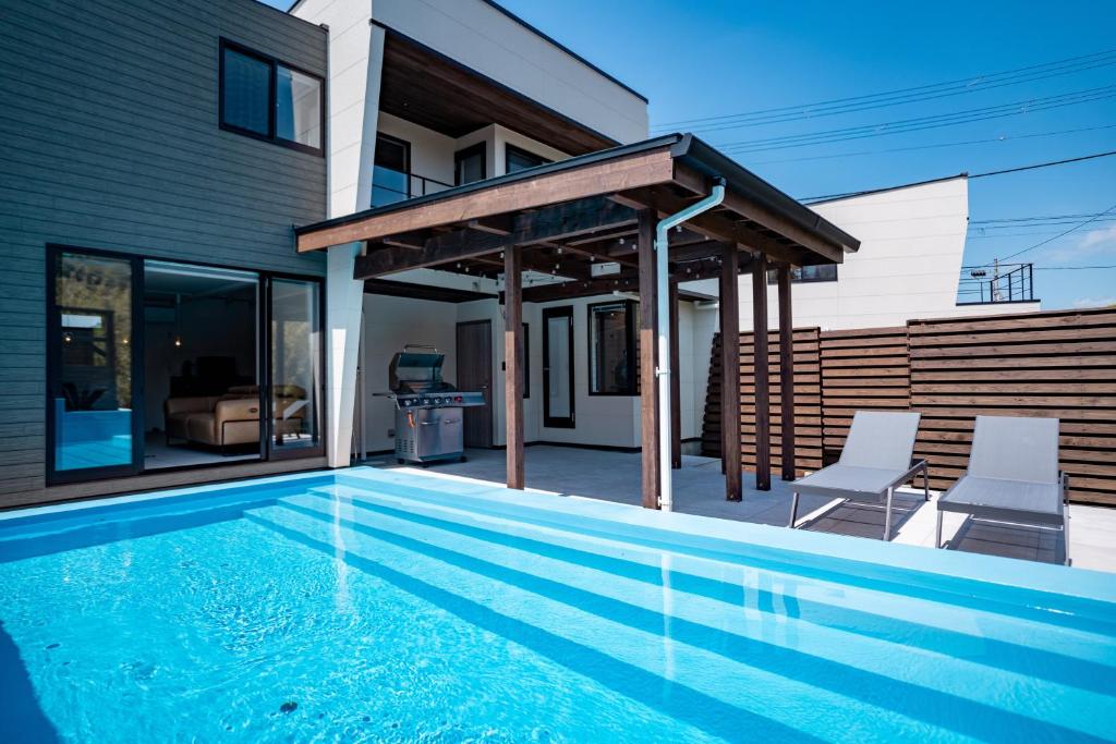 Bazén v ubytování Montevan RESORT VILLA nebo v jeho okolí