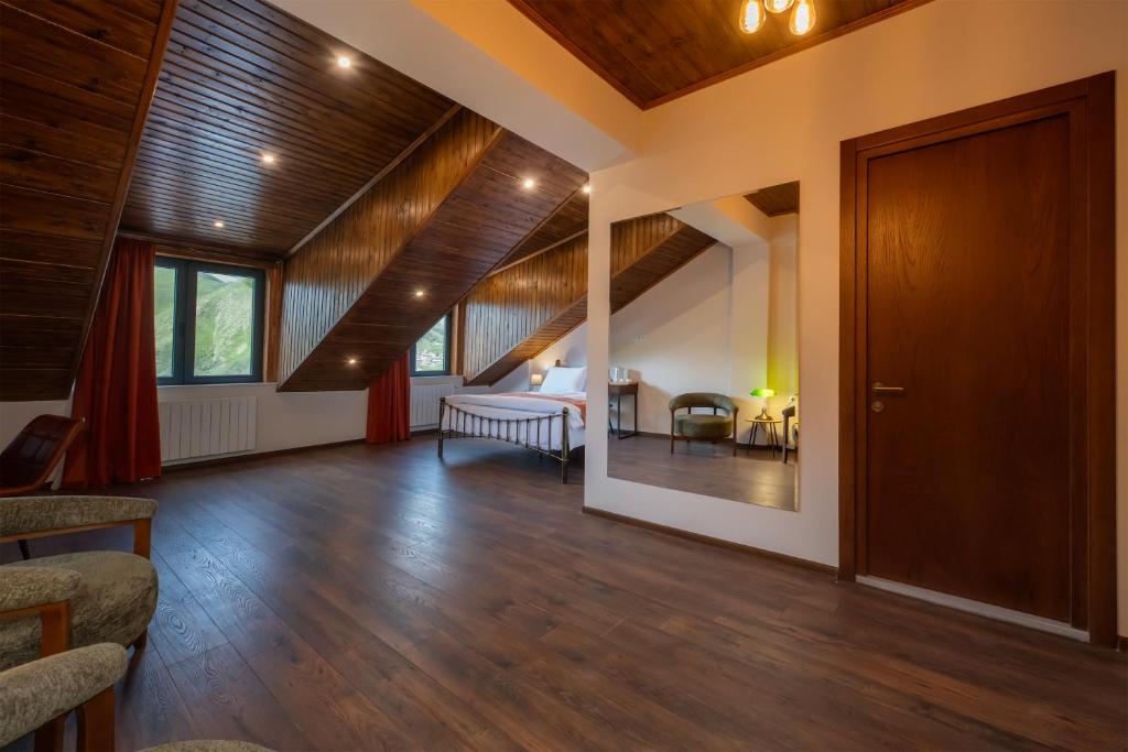 Χώρος καθιστικού στο Residence Kazbegi