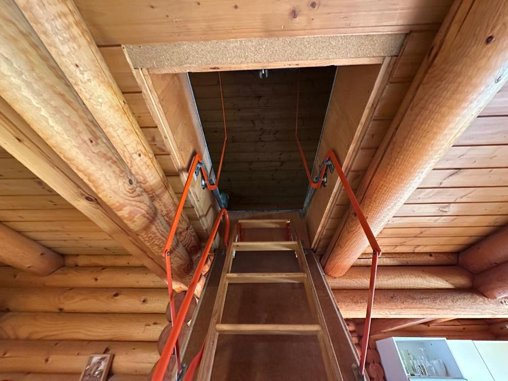 Fotografie z fotogalerie ubytování Gemütliche Blockhütte in Wiennähe v destinaci Zöfing