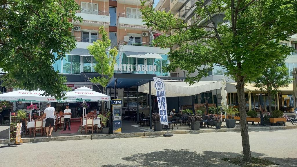Budova, kde se hotel nachází