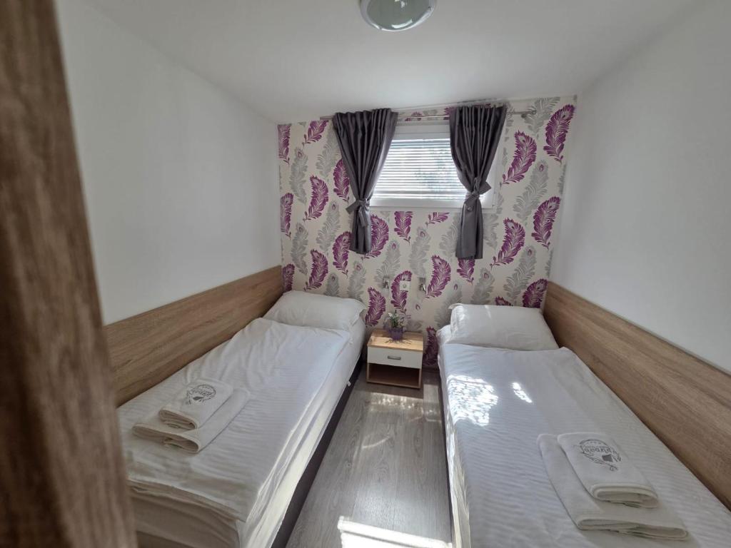 Lavanda Mobile Homes & Villas - 17