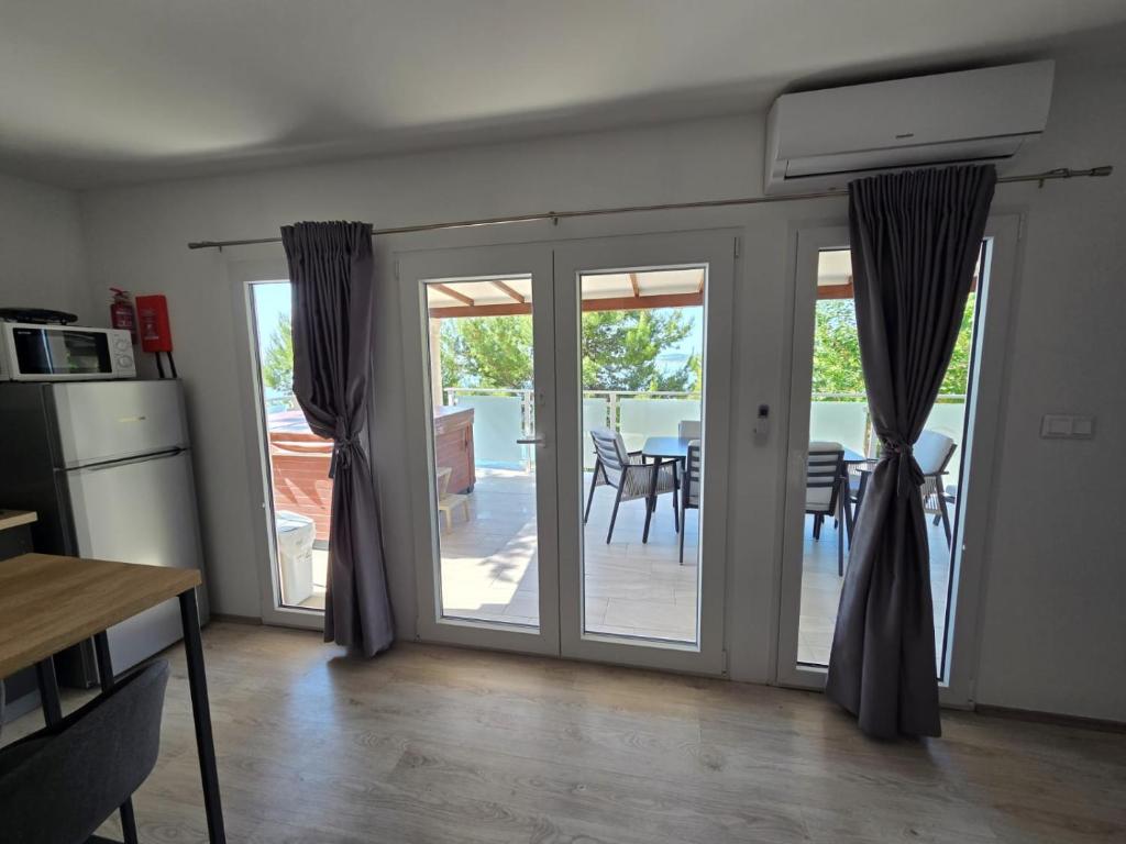 Lavanda Mobile Homes & Villas - 3