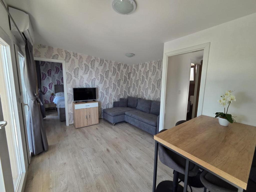 Lavanda Mobile Homes & Villas - 19