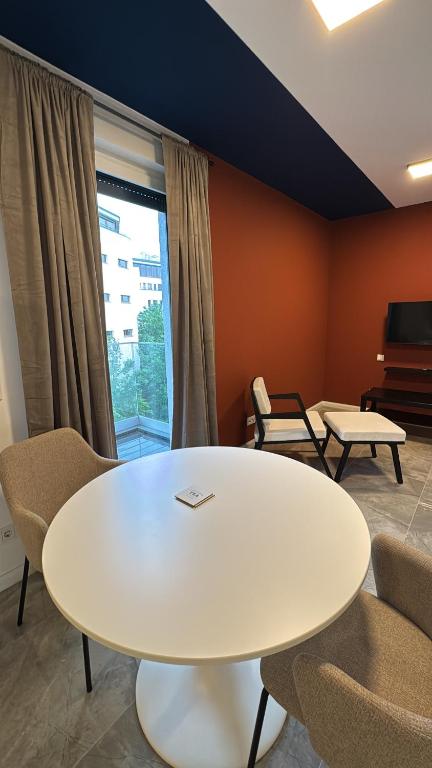 Pine Living - Resim 38