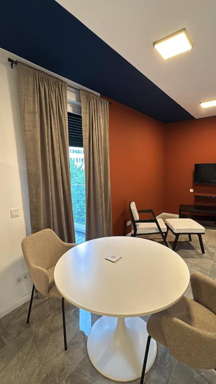 Pine Living - Resim 42