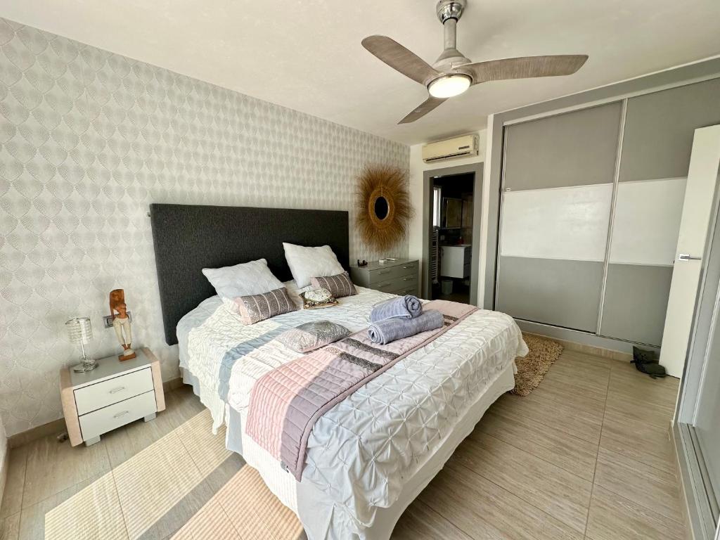 Posteľ alebo postele v izbe v ubytovaní Casa Con Vista -Luxury villa in Moraira