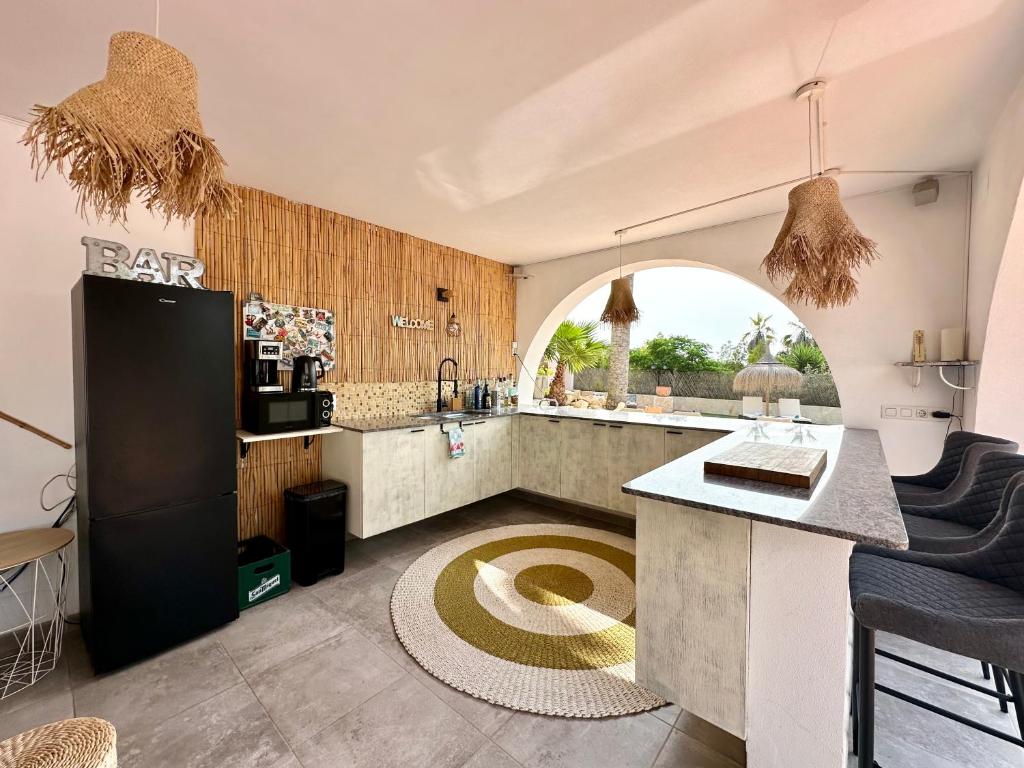 Kuchyňa alebo kuchynka v ubytovaní Casa Con Vista -Luxury villa in Moraira