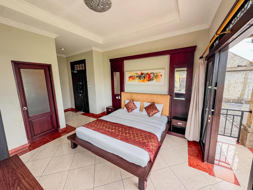 Griya Shanti Homestay - Suite With Lake View