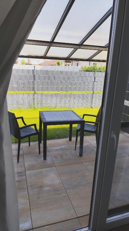 Balkón nebo terasa v ubytování Ahoy Relax Apartmany Nesvady