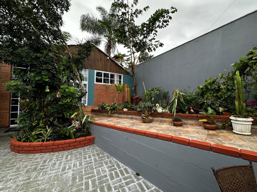 Zahrada ubytování Arthi - LINDO LOFT RECANTO DOS PASSARINHOS com HIDROMASSAGEM!