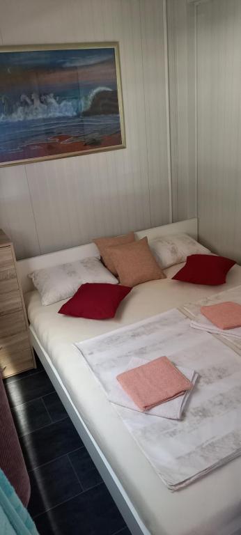 Postel nebo postele na pokoji v ubytování Mobile home Aurora