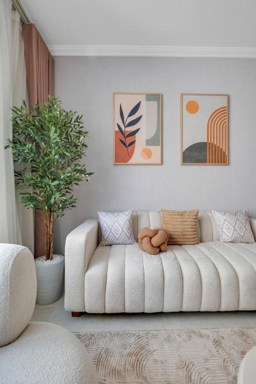 Dubai Marina Promenade 1BR Apartment with Pool near JBR - Resim 9