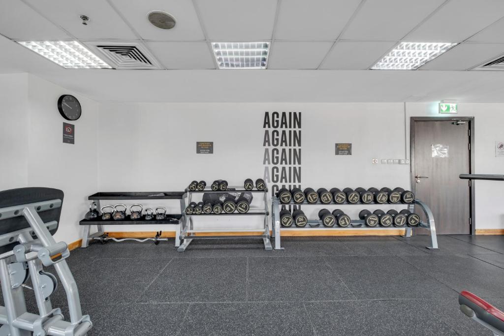 Dubai Marina Promenade 1BR Apartment with Pool near JBR - Resim 44