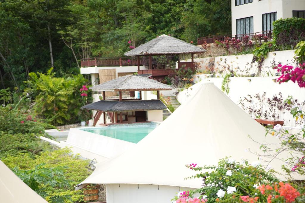 Bazén v ubytování InSense Mountainview Resort nebo v jeho okolí