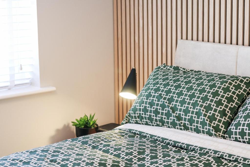 Stylish 2 Bedroom Property 6