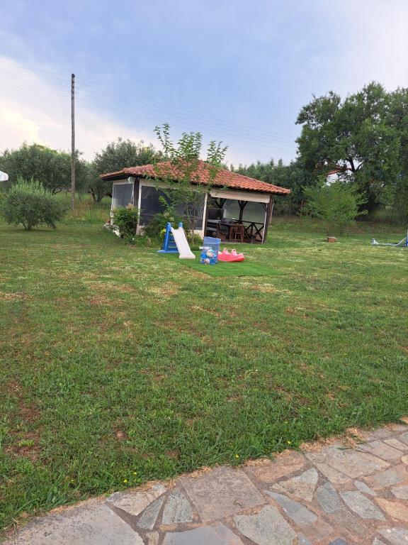 Κήπος έξω από το Casa Consta Olympus