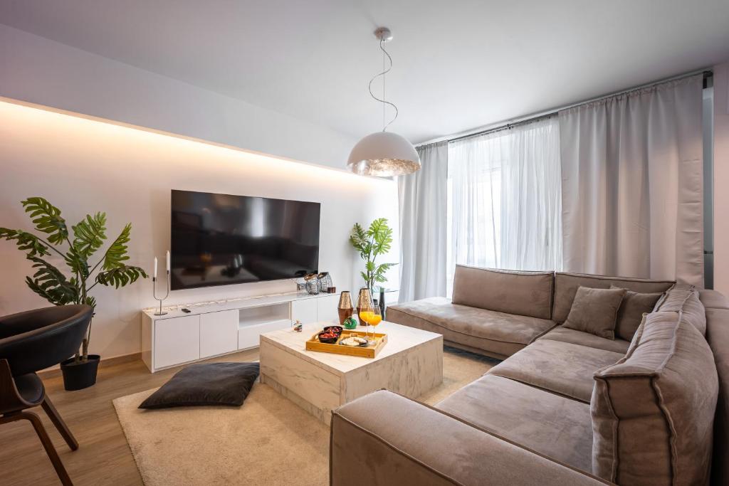 Luxury 3-bedroom Apartment Athens Nea Smirni