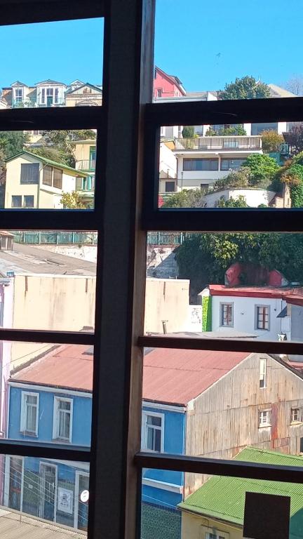 Nespecifikovaný výhled na destinaci Valparaíso nebo výhled na město při pohledu z hotelu