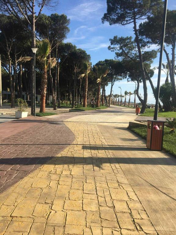 Apartment with garden, Marea Resort, Golem, Qerret