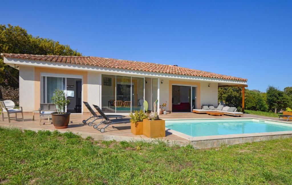 Nice Home In Bonifacio