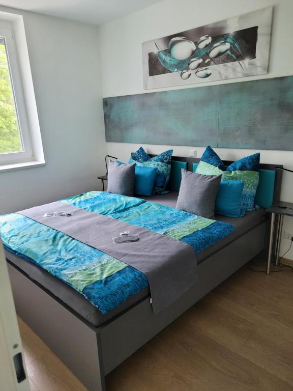 Postel nebo postele na pokoji v ubytování Charakterhaus