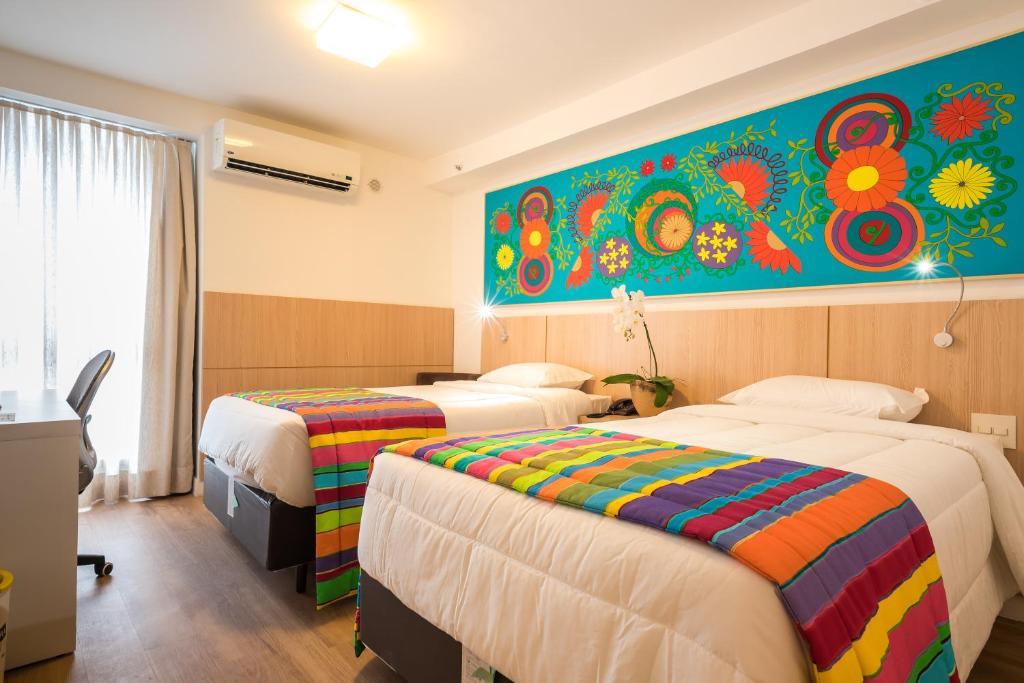  Royalty Rio Hotel
