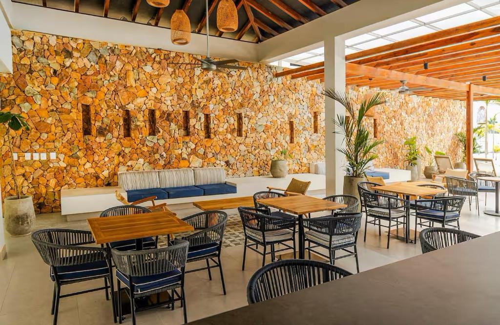 Restaurant ou autre lieu de restauration dans l'établissement Baia Kristal - Vacaciones Cartagena Colombia