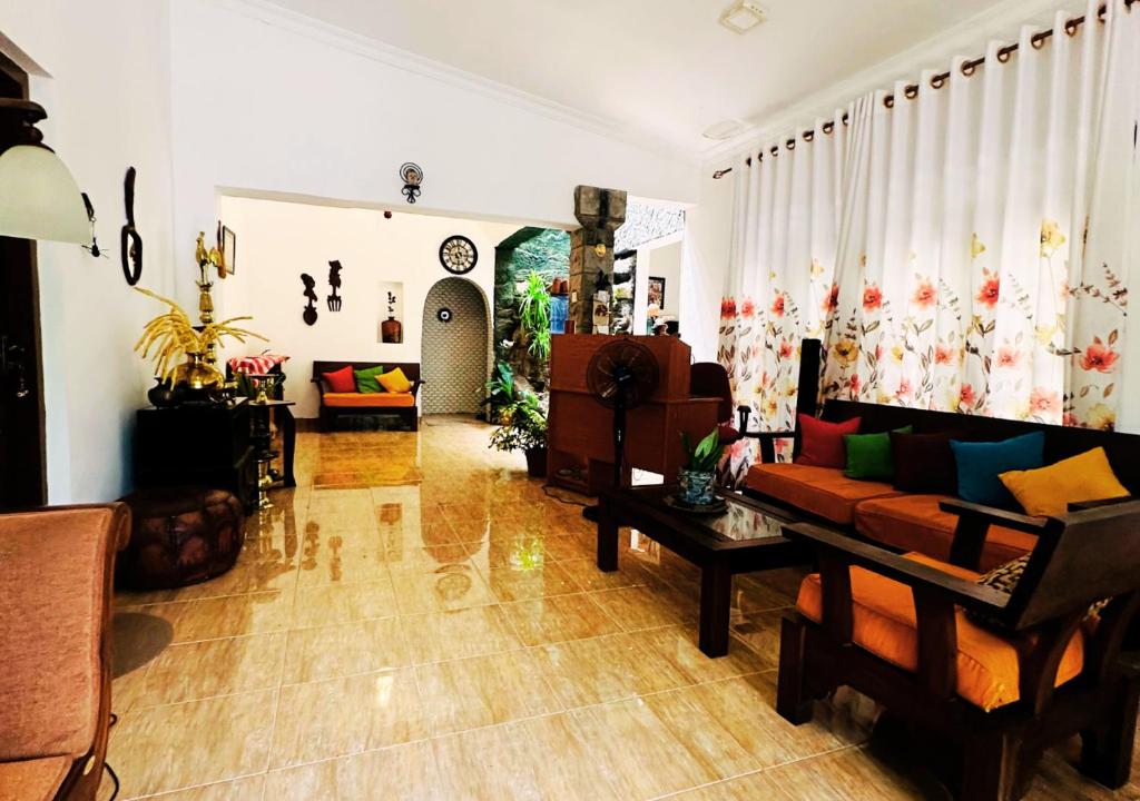 Posezení v ubytování Sandakada Homestay
