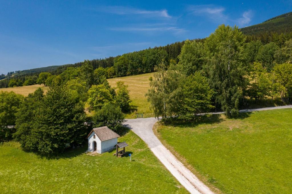Príroda v okolí horskej chaty