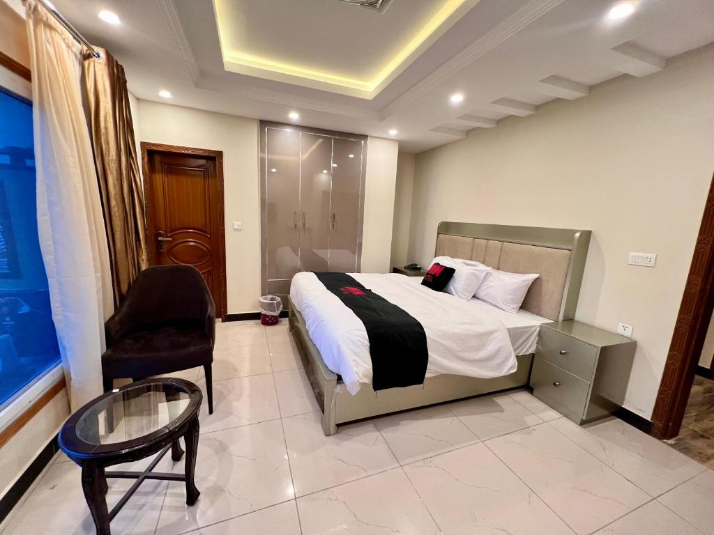 Mehboob international hotel murree - Budget Double Room