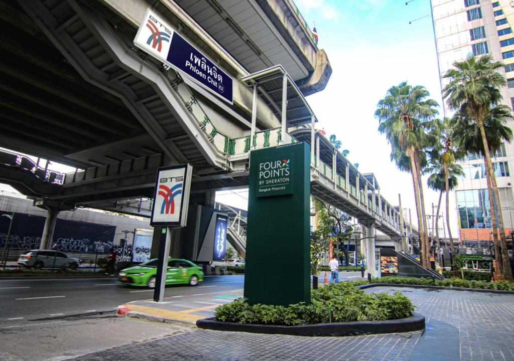 Four Points by Sheraton Bangkok Ploenchit Sukhumvit - Resim 3