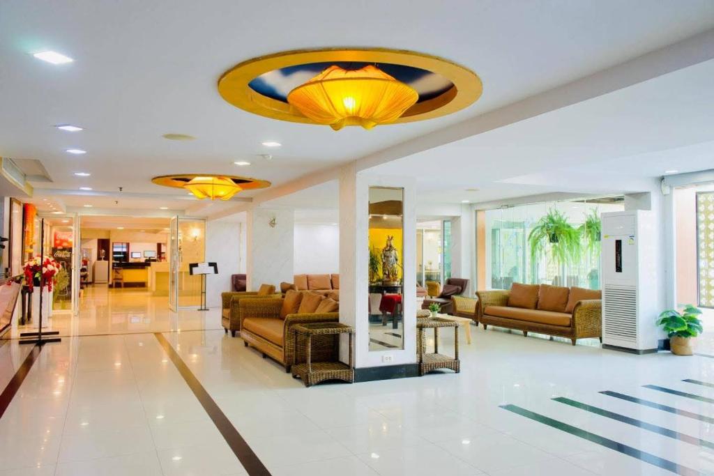 Posezení v ubytování Convenient Grand Plus Hotel Suvarnabhumi