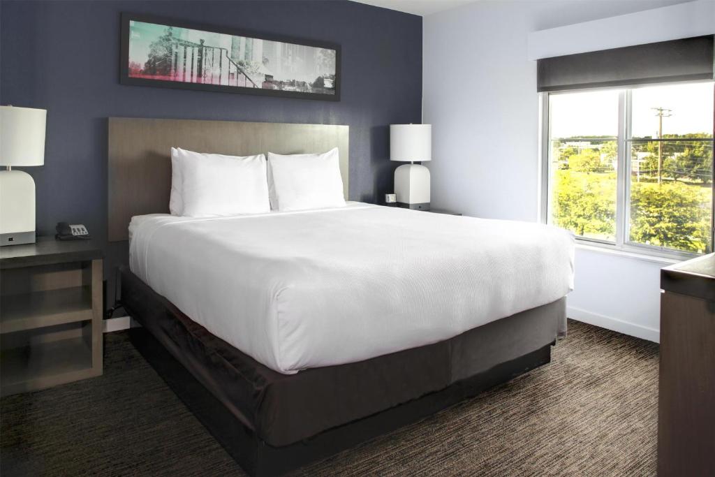 Postel nebo postele na pokoji v ubytování Hyatt House Branchburg - Bridgewater