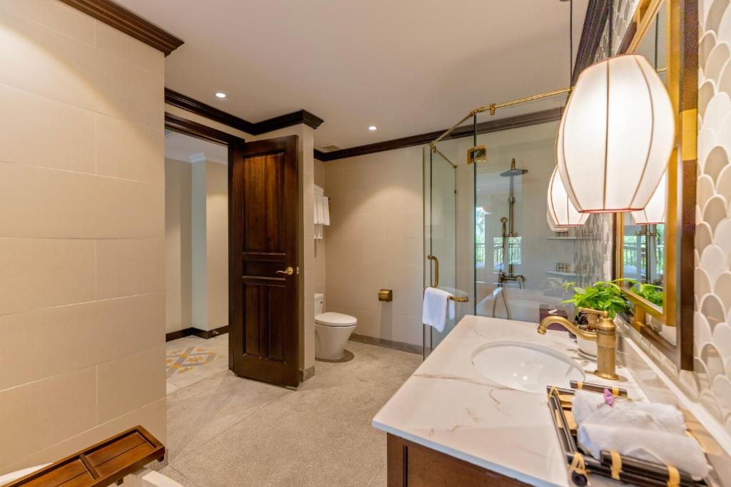 Villa Family Suite with Balcony