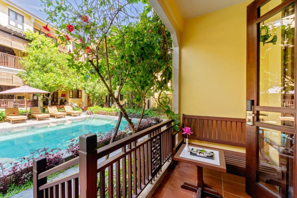 Ahoy Suite Pool View with Private Outdoor Shower