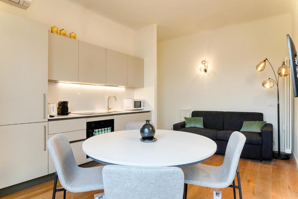 Piranesi Boutique Apartments - Modern Design 5 mins from Linate Airport