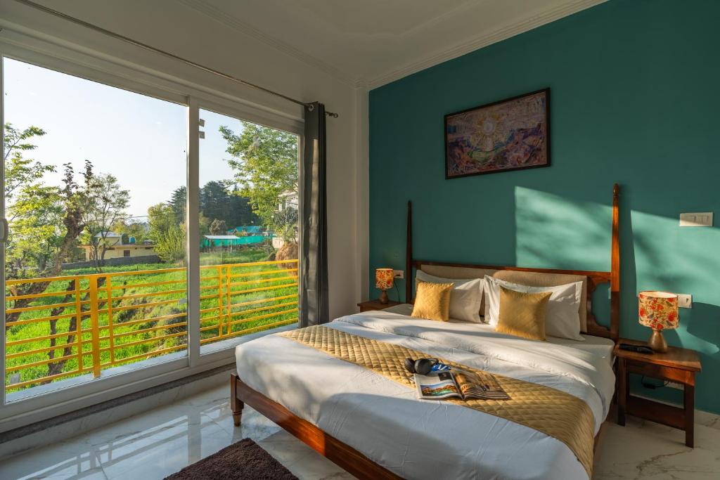 Postel nebo postele na pokoji v ubytování The Social Stays Bir formerly ArtBuzz