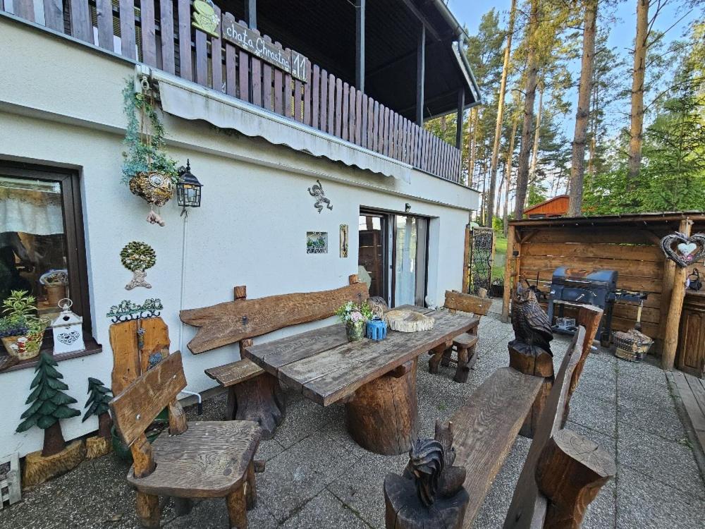 Fotografie z fotogalerie ubytování Chata u rybníka - Chrastná v destinaci Osečná