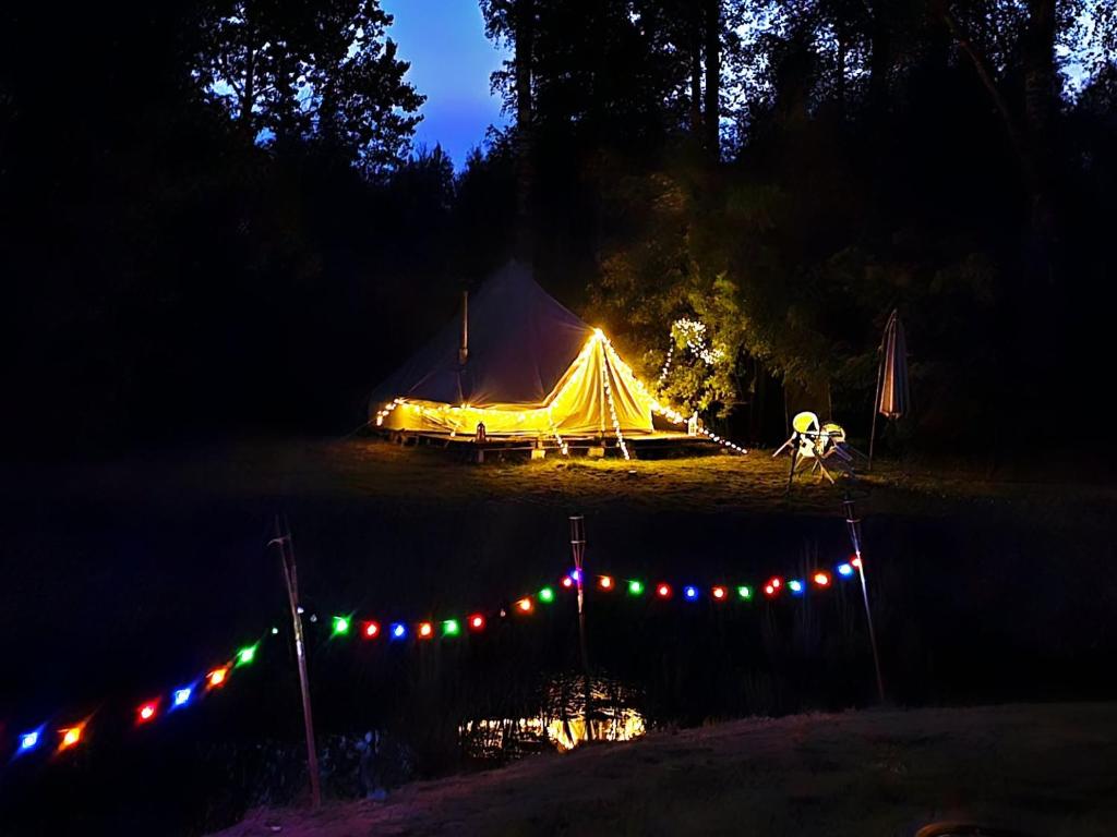 Příroda nedaleko luxury tent