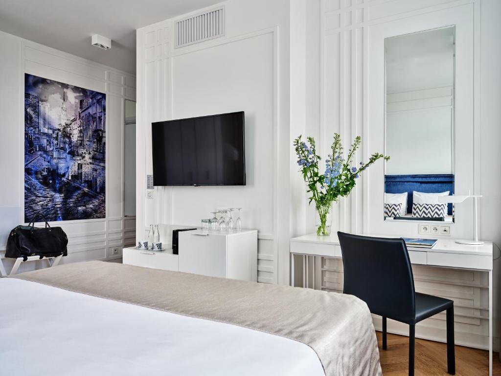 Hotel Indigo Warsaw Nowy Swiat by IHG - Resim 10