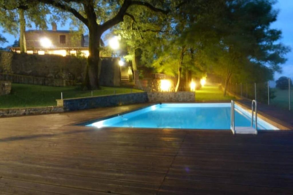 Basen w obiekcie Borgo Santa Cristina lub w pobliżu