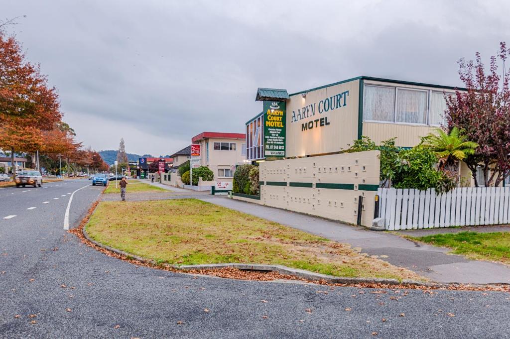 Aaryn Court Motel - Resim 17