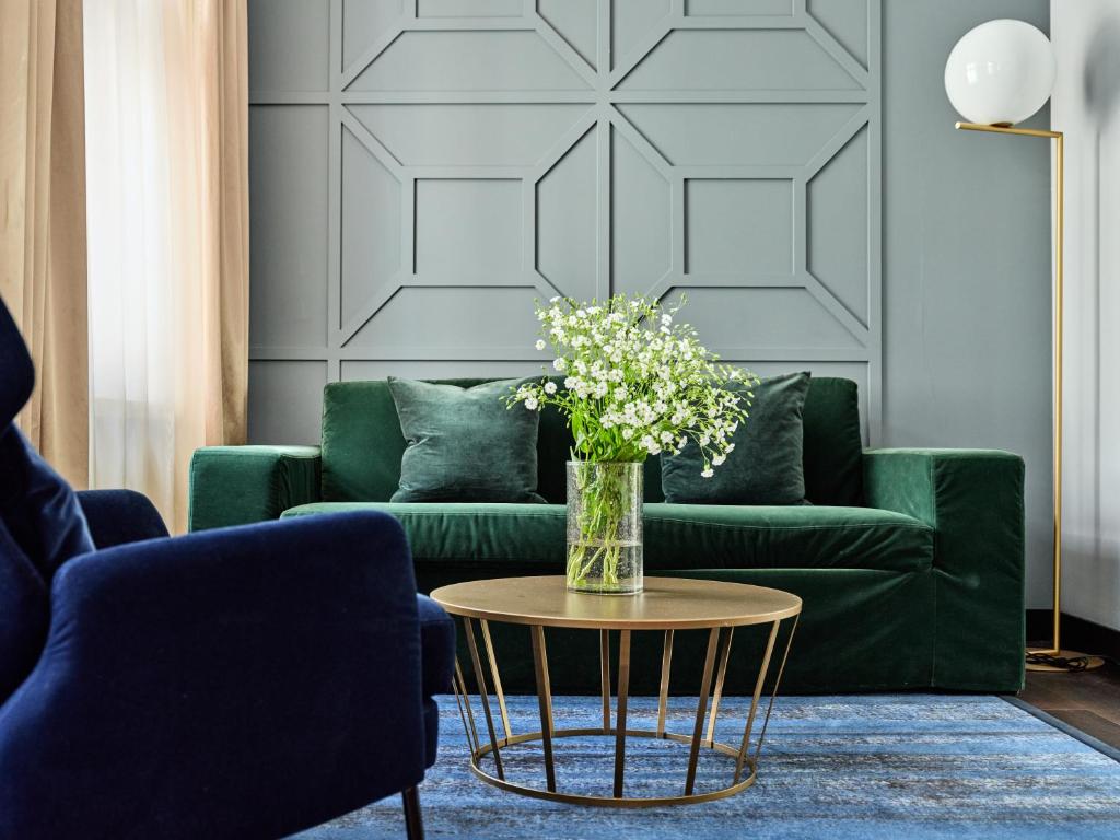 Hotel Indigo Warsaw Nowy Swiat by IHG - Resim 45