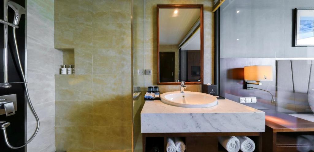 Superior Double Room with Partial Ocean View  - Sauna access & Stay More, Pay Less
