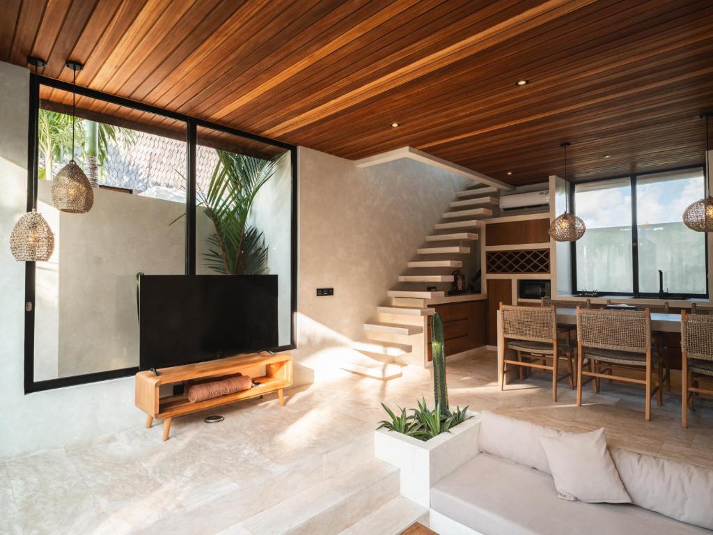 Blacksand Villas Echo Beach Canggu - 8